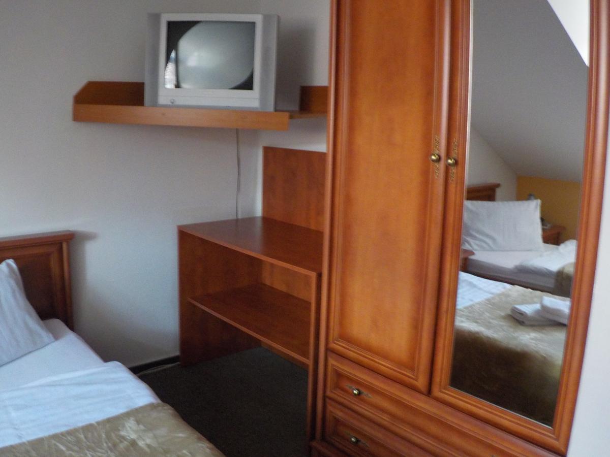 Hotel Kriváň Kysucke Nove Mesto Habitación foto